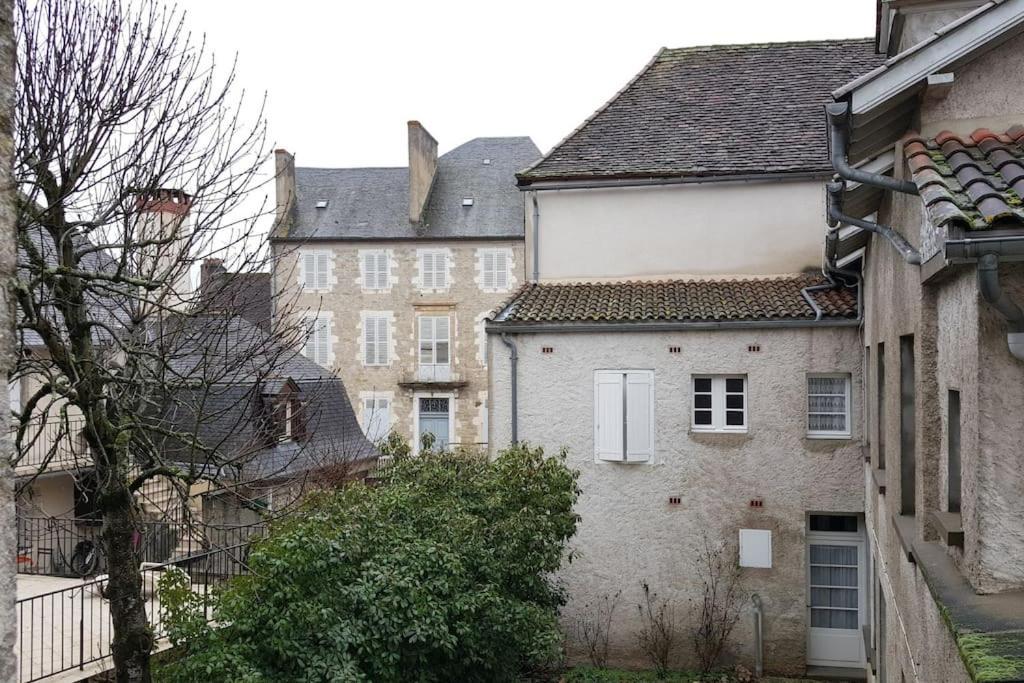 Maison du XVème au cœur du village médiéval Martel Extérieur photo